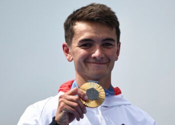 El británico Alex Yee logra el oro olímpico en triatlón masculino
