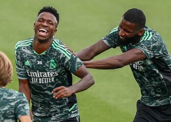 Ocho meses de cárcel por insultos racistas a Vinicius y Rüdiger