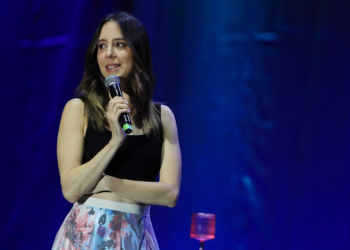 Sofía Niño de Rivera: Una noche entre el humor y el sarcasmo