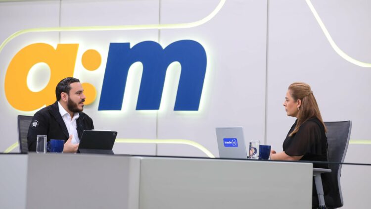 El ministro Alabi explicó que todas las acciones contra el zancudo se mantendrán en todo el territorio nacional. Foto: Entrevista AM.