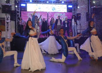 Salvadoreños crean musical 100 % nacional