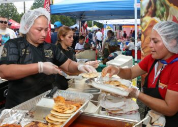 Salvadoreños se preparan para celebrar el Festival de la Pupusa en Nueva York