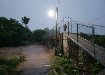 Muere un niño que fue arrastrado por una quebrada en Moncagua, San Miguel