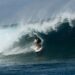 Surfista salvadoreño Bryan Pérez afina detalles para su debut olímpico