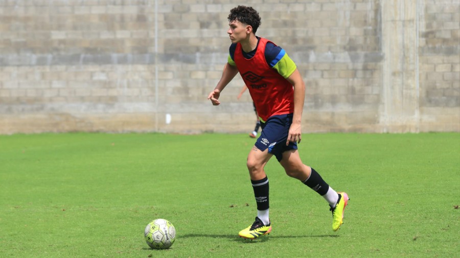 Itzel Colocho, quien está con la Selecta Sub-20, formará parte de las juveniles del Espanyol