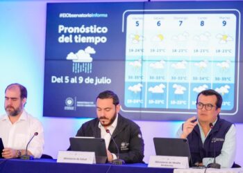 Onda tropical y remanentes de Beryl aumentan las lluvias