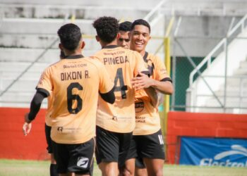 Águila golea a Fuerte y avisa para la Supercopa de Campeones