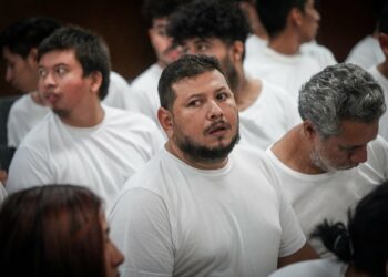 Red de 110 colombianos y 60 salvadoreños en audiencia por lavar $20 millones