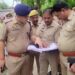 La policía india detiene a seis personas por la mortal estampida que dejó 121 muertos