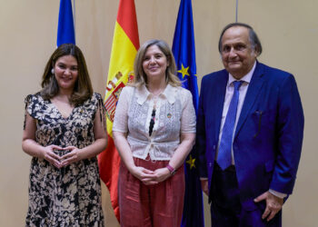 España conoce estrategias migratorias de El Salvador