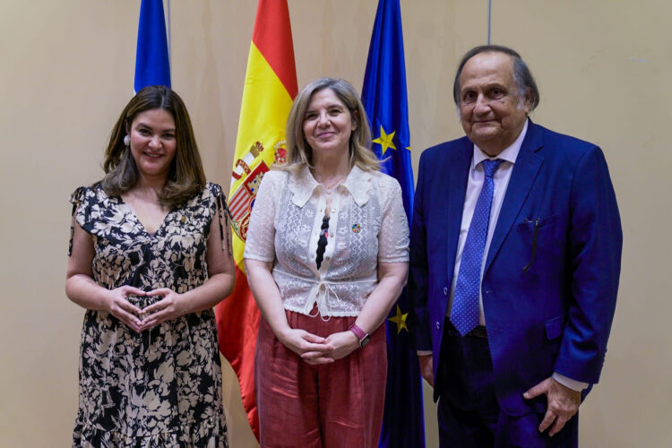 Encuentro. La viceministra Cindy Portal se encuentra de gira de trabajo por Europa para formar nuevas alianzas.