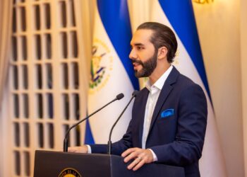 Revista de Francia destaca la transformación de la seguridad con Nayib Bukele