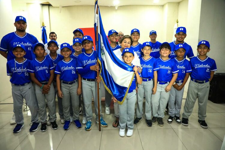 La Selección Nacional de Béisbol Infantil U-12 jugará la próxima semana en Panamá. Fotos/Guillermo Martínez