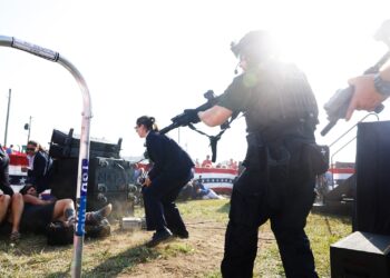 Mayorkas dice que seguridad fue un fracaso en atentado contra Trump