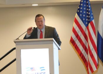 Estados Unidos destaca esfuerzos de El Salvador para atraer inversión tecnológica