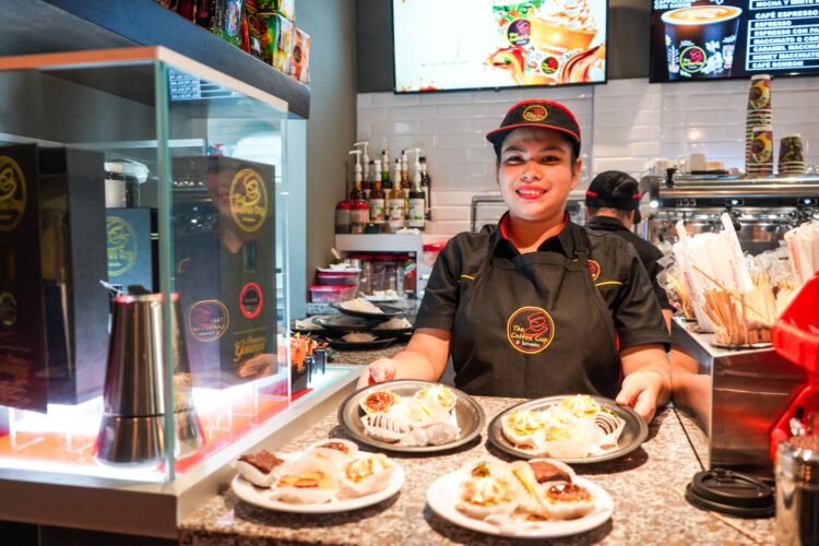 Recientemente, se inauguró una cafetería, la cual tuvo una inversión de unos $200,000.