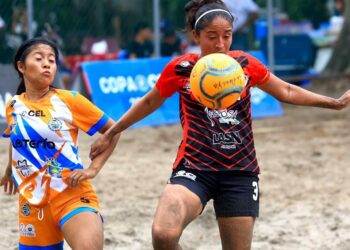 Garita Palmera afianza el primer lugar tras derrotar a la UES en fútbol playa