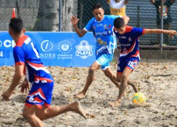 En un festival de goles La Pirraya doblegó a Rancho Viejo en fútbol playa