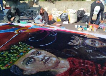 Guatemaltecos hacen alfombra en honor a Señora Santa Ana