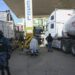 «Estamos mal», crece el malestar en Bolivia por la escasez de combustible y dólares