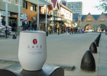 Café El Salvador llega por primera vez a Bariloche, Argentina