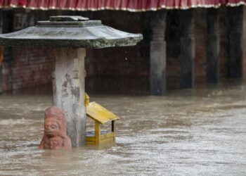 Lluvias torrenciales dejan 14 muertos en Nepal